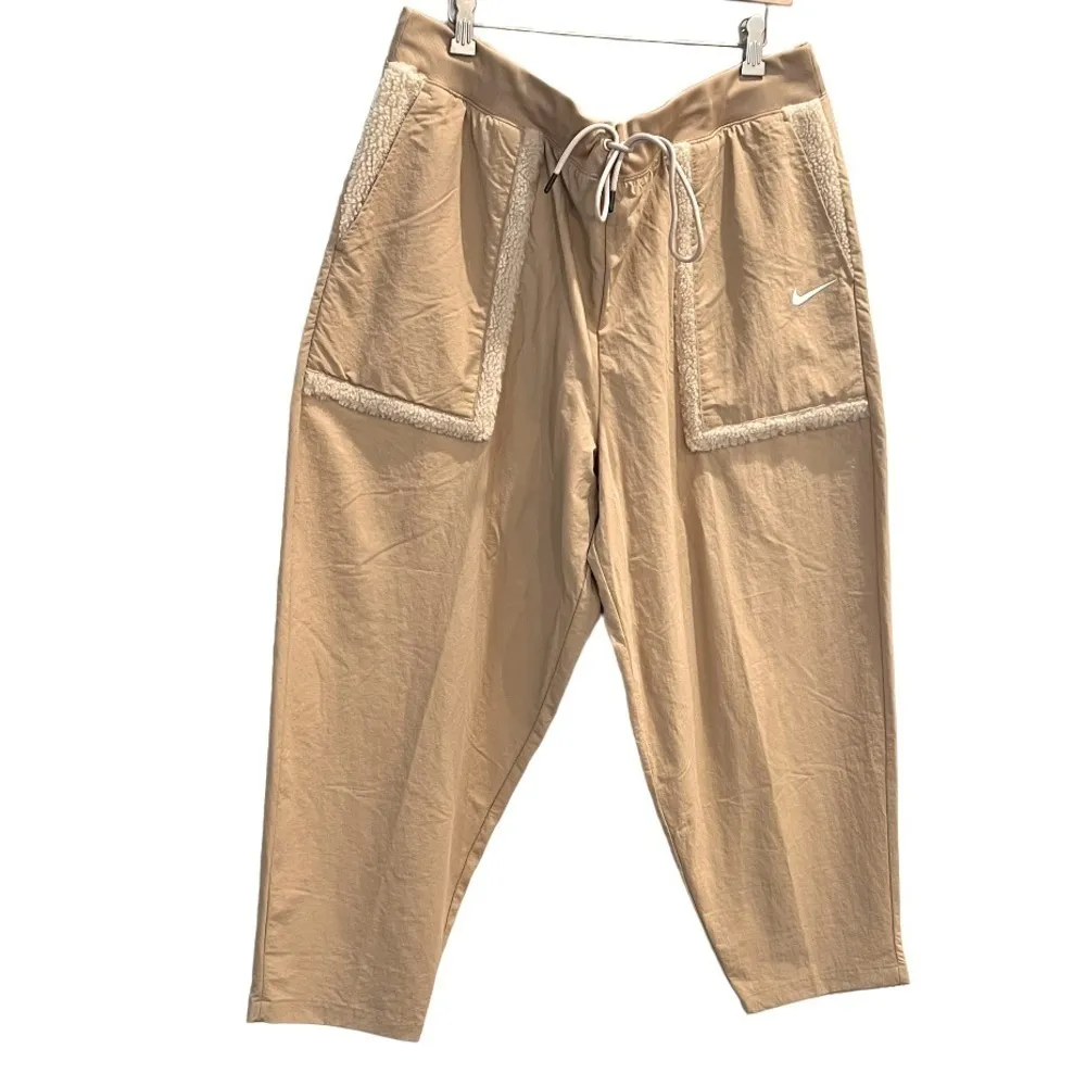 NIKE Essential Faux Fur Trim Woven Pants Sanddrift Size XXL NEW - Image 6