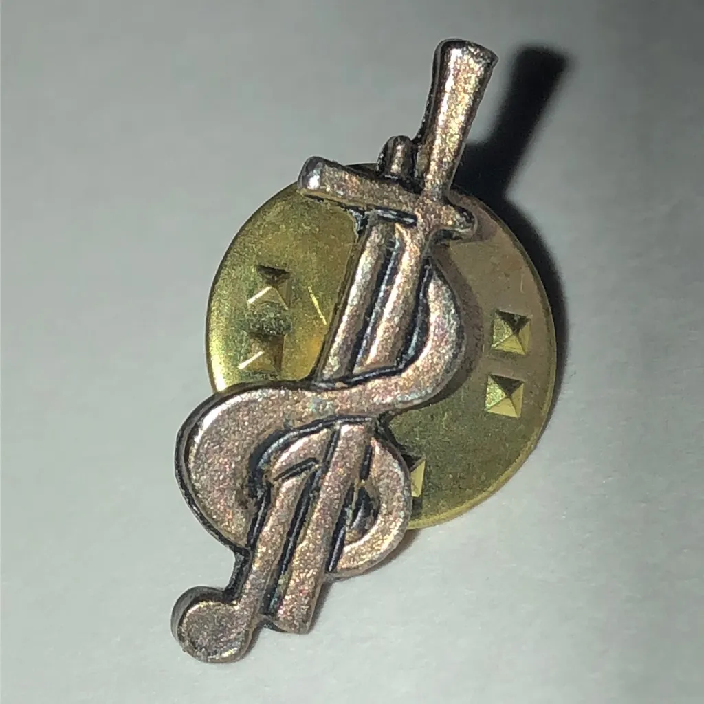 Aged Metal Brass Color Treble Clef Music Pin - Image 3