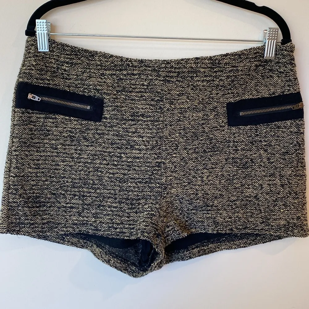 LADAKH | Tweed Sparkly Shorts Metallic Gold Black Size 8 - Image 2
