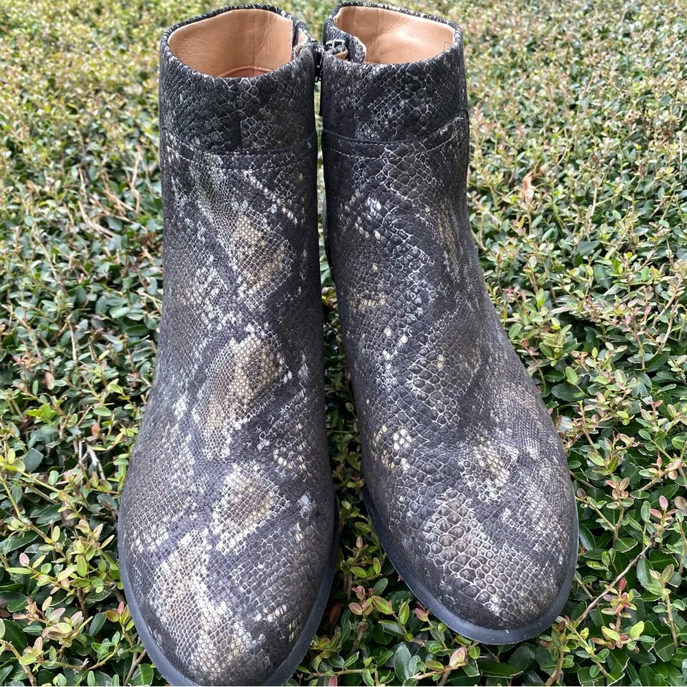 Vionic Vivian Kamryn Snakeskin Leather Ankle Boots, Size 9.5 Excellent Condition - Image 5