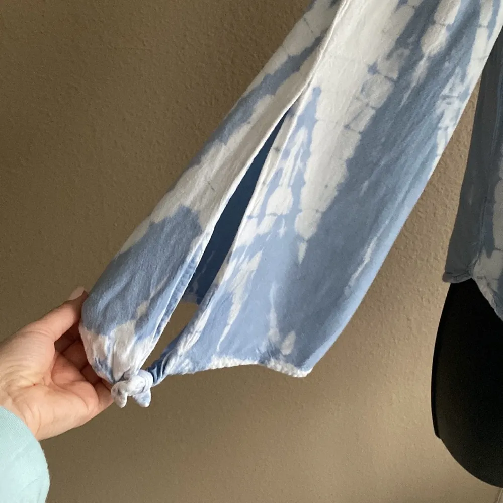 Off the shoulder tie dye boho flutter split sleeve small milkmaid  cottage - Image 3