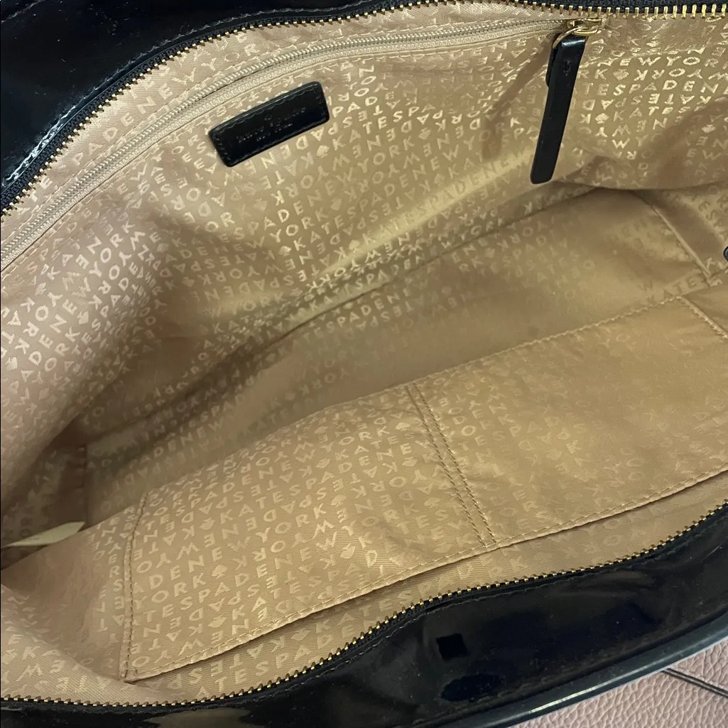 KATE SPADE Black Heart Perforated Patent Leather Shoulder Bag - Image 5