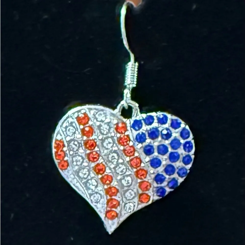 Patriotic Heart Dangle Earrings Red White Blue Rhinestones - Image 7