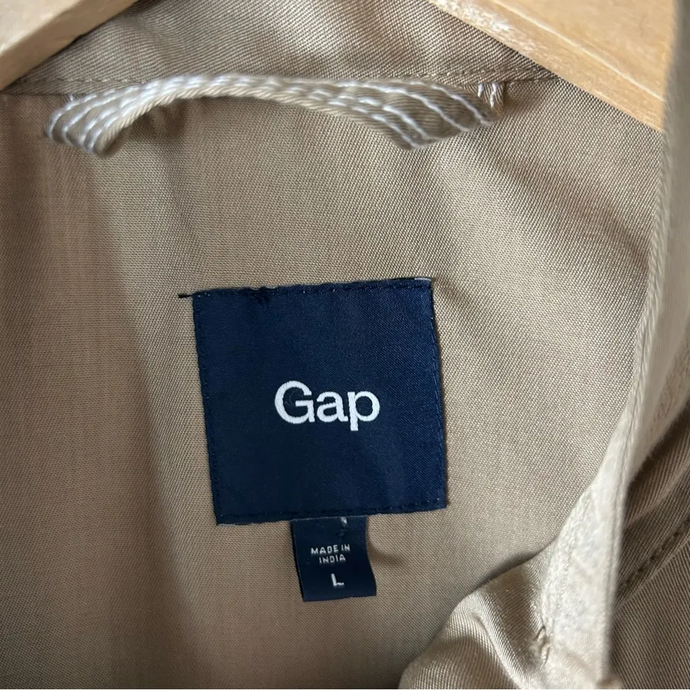 GAP | Khaki Bronzed Lightweight Utility Windbreaker - Image 4