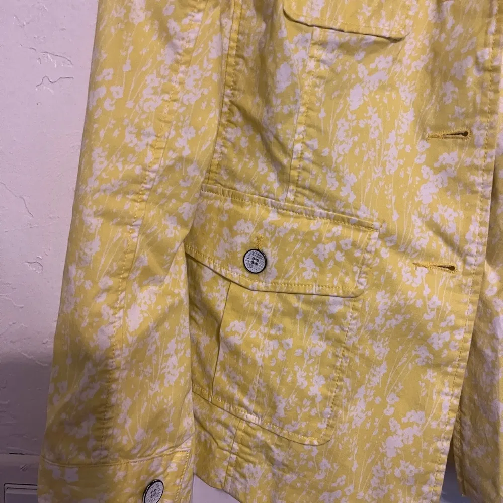 Cabo jacket yellow floral. Like new. - Image 4