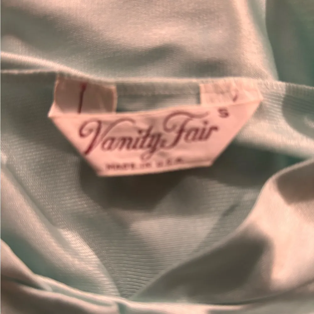 Vintage Vanity Fair Nightgown/Robe size Small Icy Aqua Blue 70s - Image 4