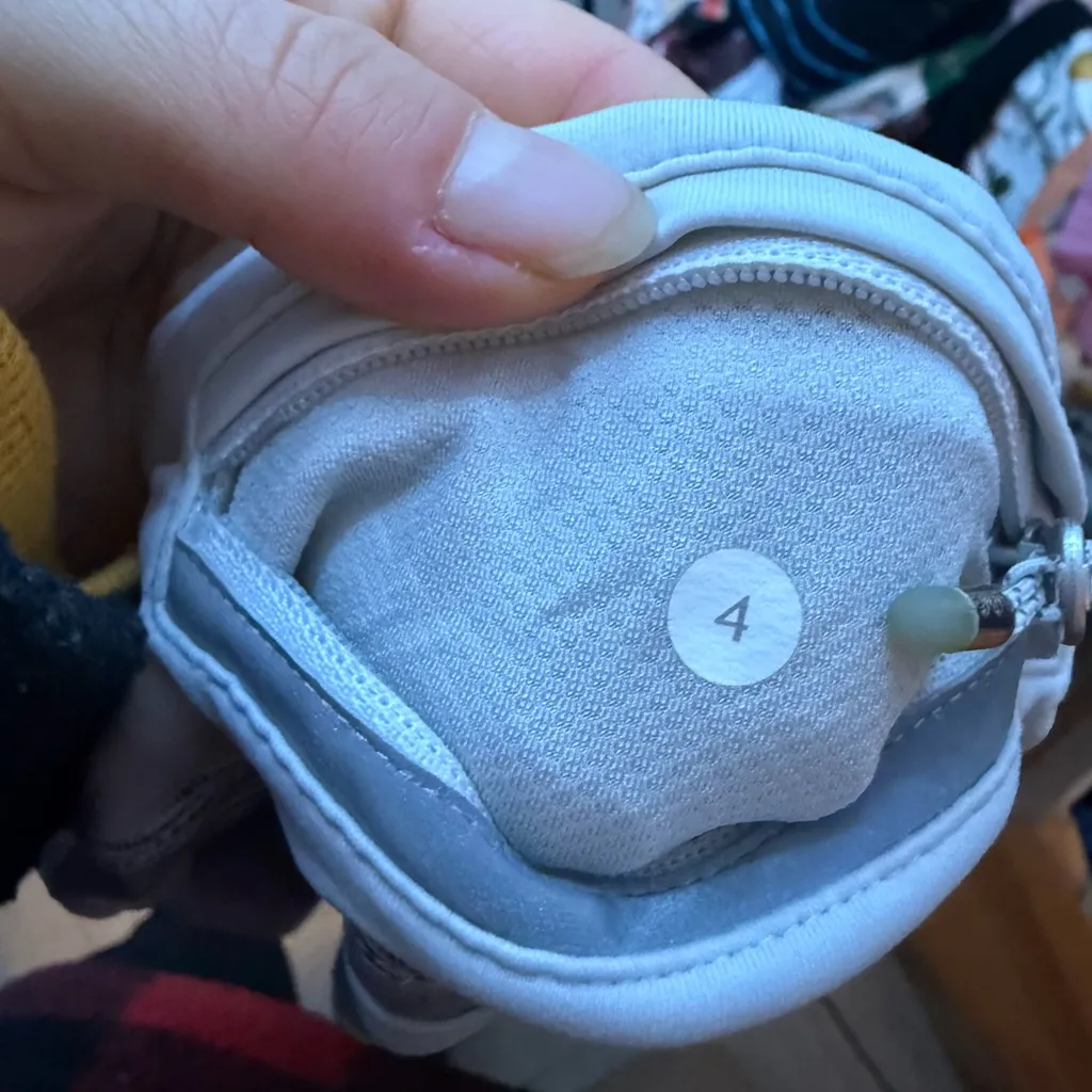 Lululemon Gray Striped Pace Rival Cropped Ruched Leggings - Image 3