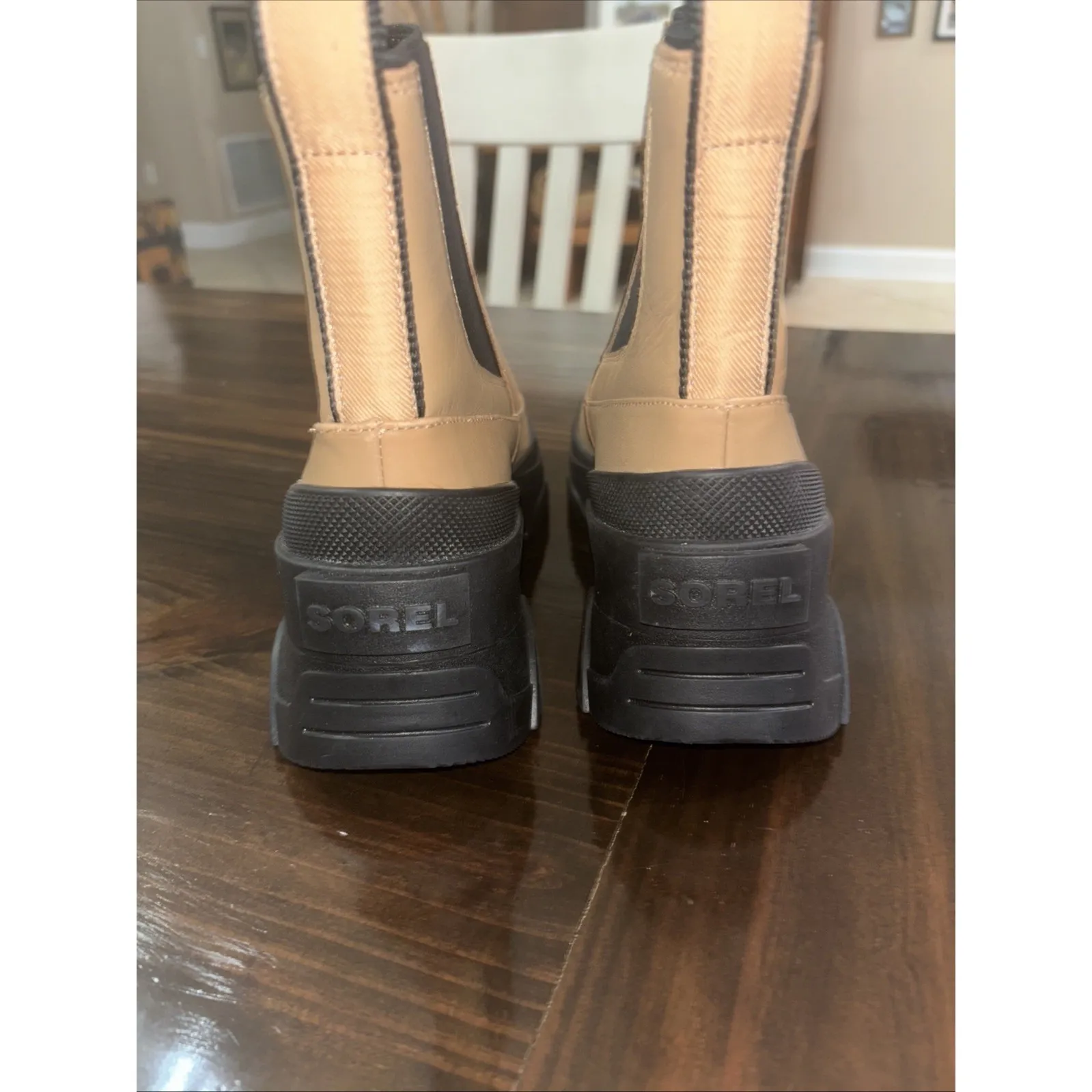 NEW SOREL Womens Brex Waterproof Platform Chelsea Boot US 6.5 Tawny Buff/Black - Image 4