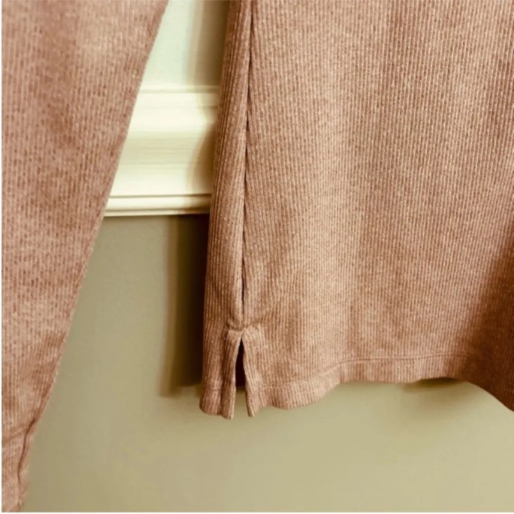 Women’s Athleta Uptempo Pink Mauve Ribbed Henley Long Sleeve Top Size Small - Image 6