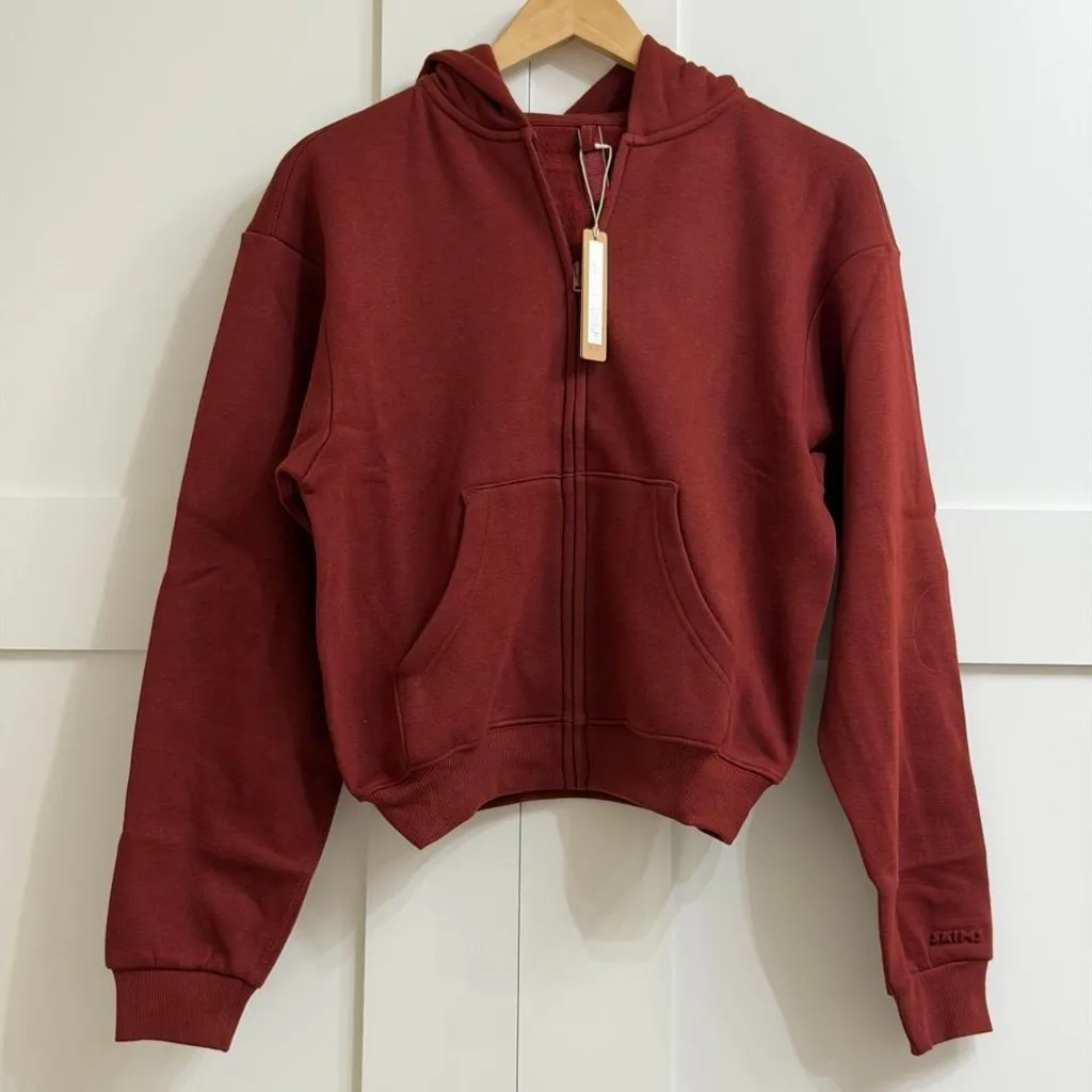 Skims Cotton Fleece Classic Zip Up Hoodie in Merlot, Size XXS - Image 5
