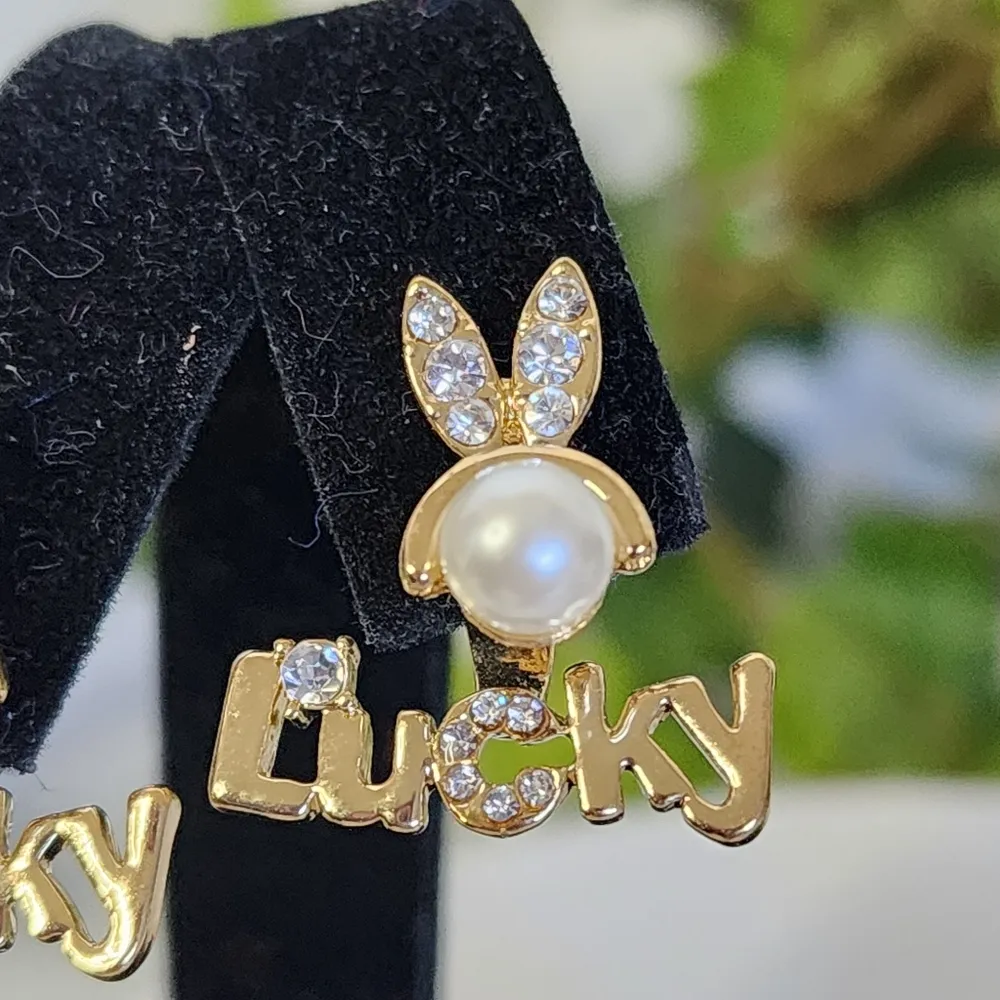 LUCKY Bunny Rabbit 2 piece Earrings New Gold - Image 3