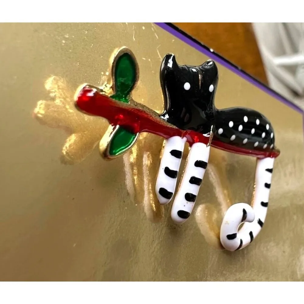 Folk Art Spotted Cat on Branch Pin Brooch Whimsical New Kitty Lover Chri… - Image 9