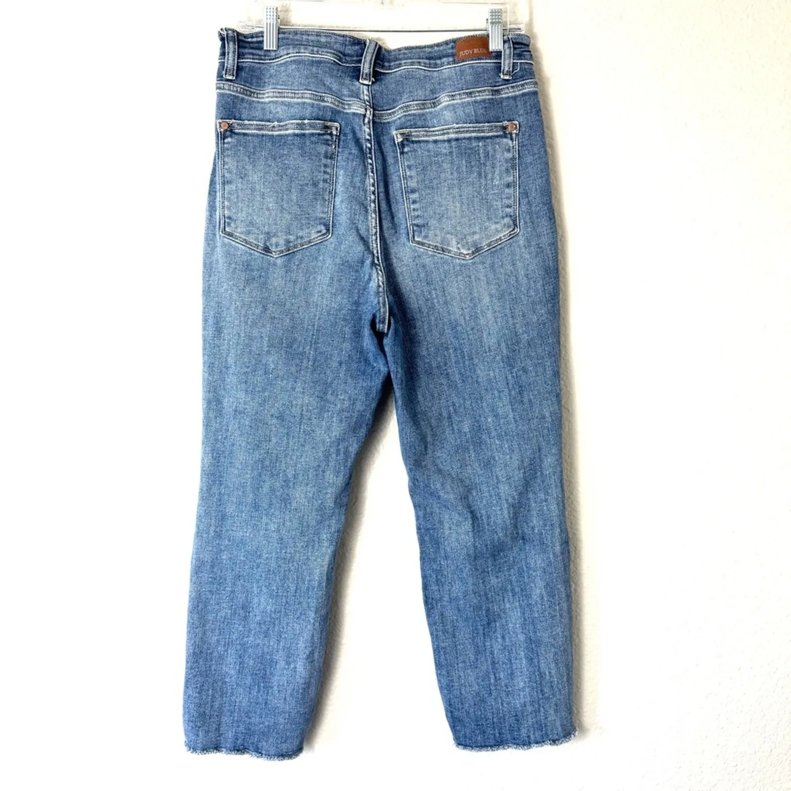 Judy Blue Straight Leg Cropped Distressed Blue Jeans Size 30 - Image 2