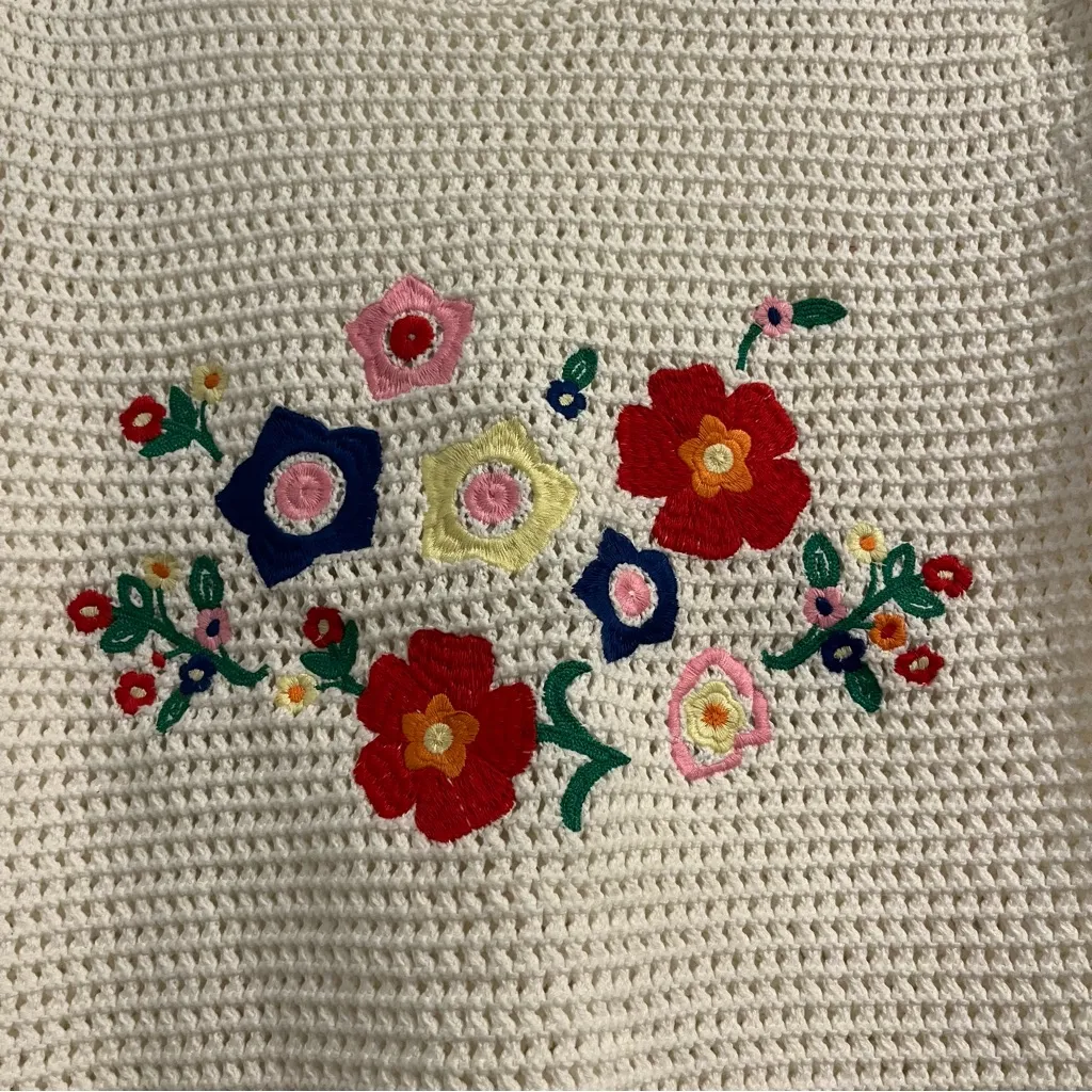 Avara Sharon Top crochet Ivory Floral Knit Top Embroidery short sleeve large Tan - Image 3