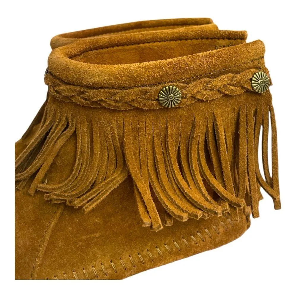 Minnetonka Hi-Top Fringe Back Zip
Moccasin Boots 8 - Image 6