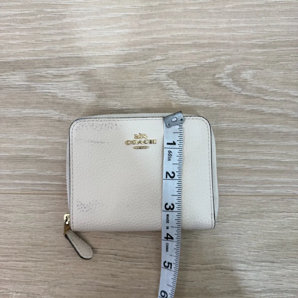 Coach Chalk Zip Around Wallet - Image 12