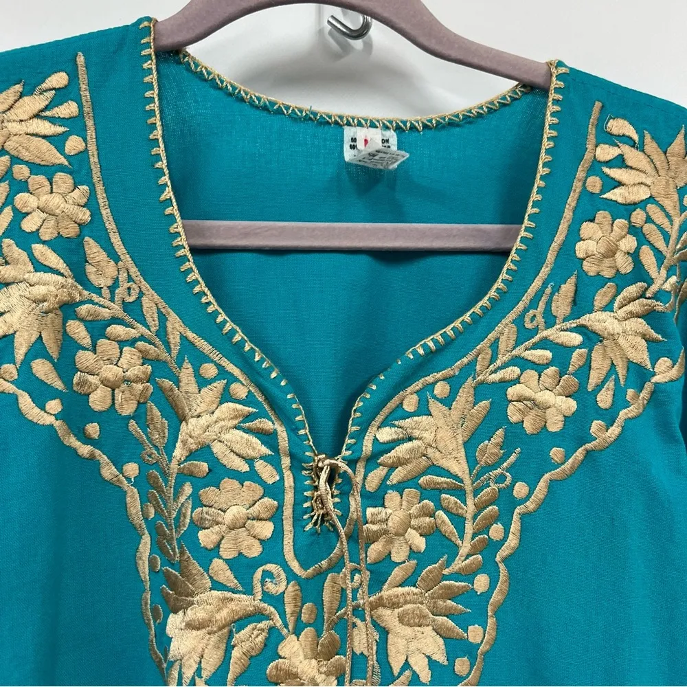 Hand embroidered Mexican dress medium - Image 5