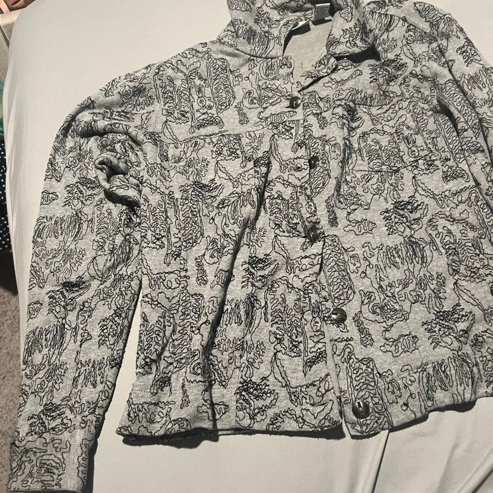 Chicos Gray Patterned Button-Up Jacket size 1 - Image 4
