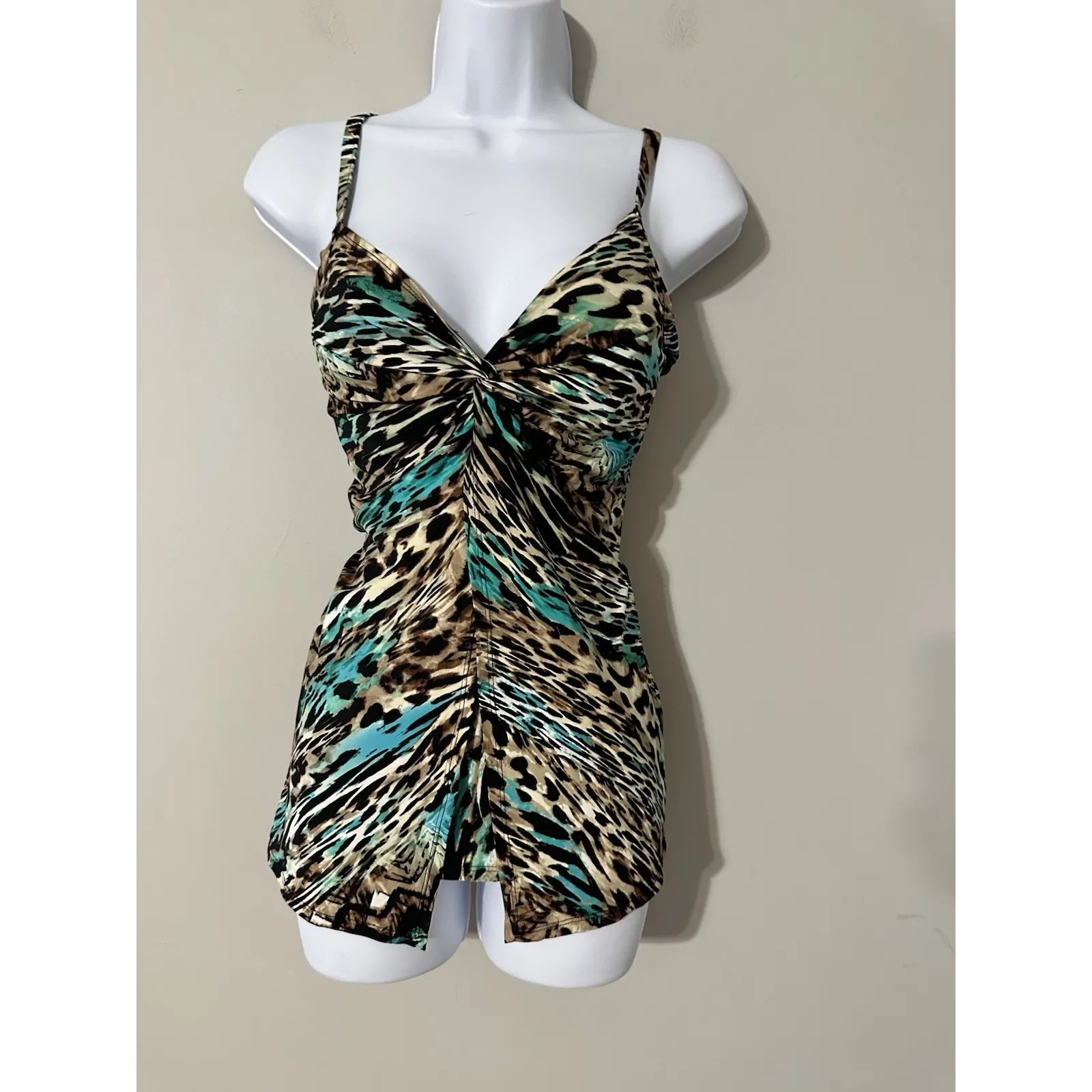 MiracleSuit  Charming Cheetah Love Knot Printed Underwire Tankini Top EUC Size 10 - Image 3