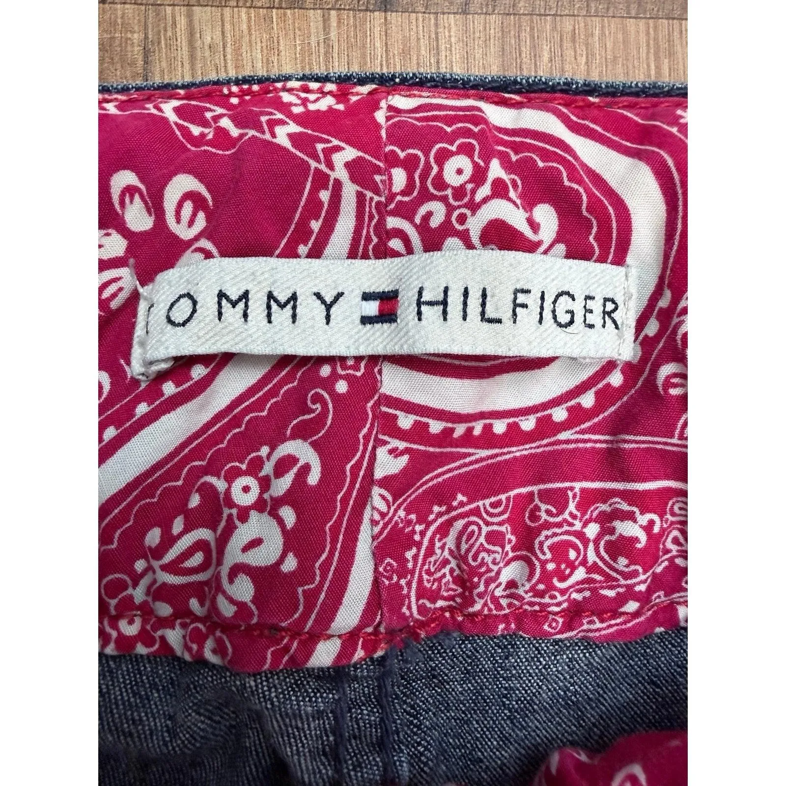 Tommy Hilfiger Women's Size 10 Capri‎ Jeans Lace-Up Hem Dark Wash Y2K Style - Image 6