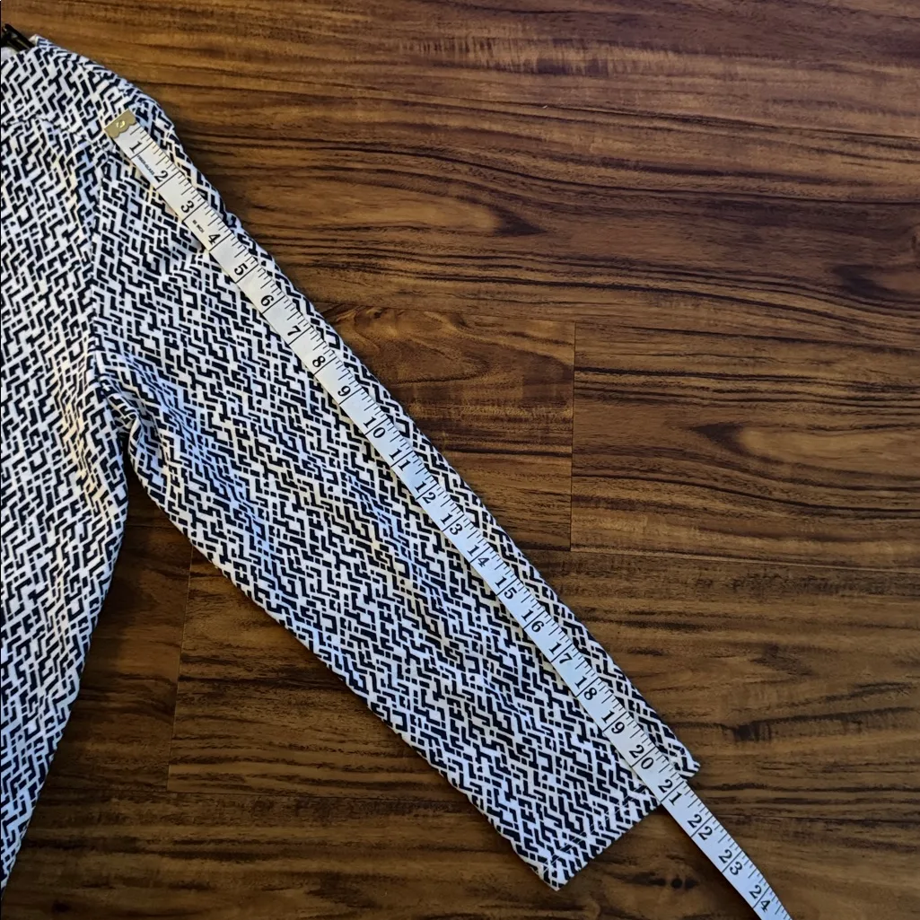 Rafaella Long Sleeve Women's Boat Neck White Navy Cross Tiles Print Top Size L - Image 5