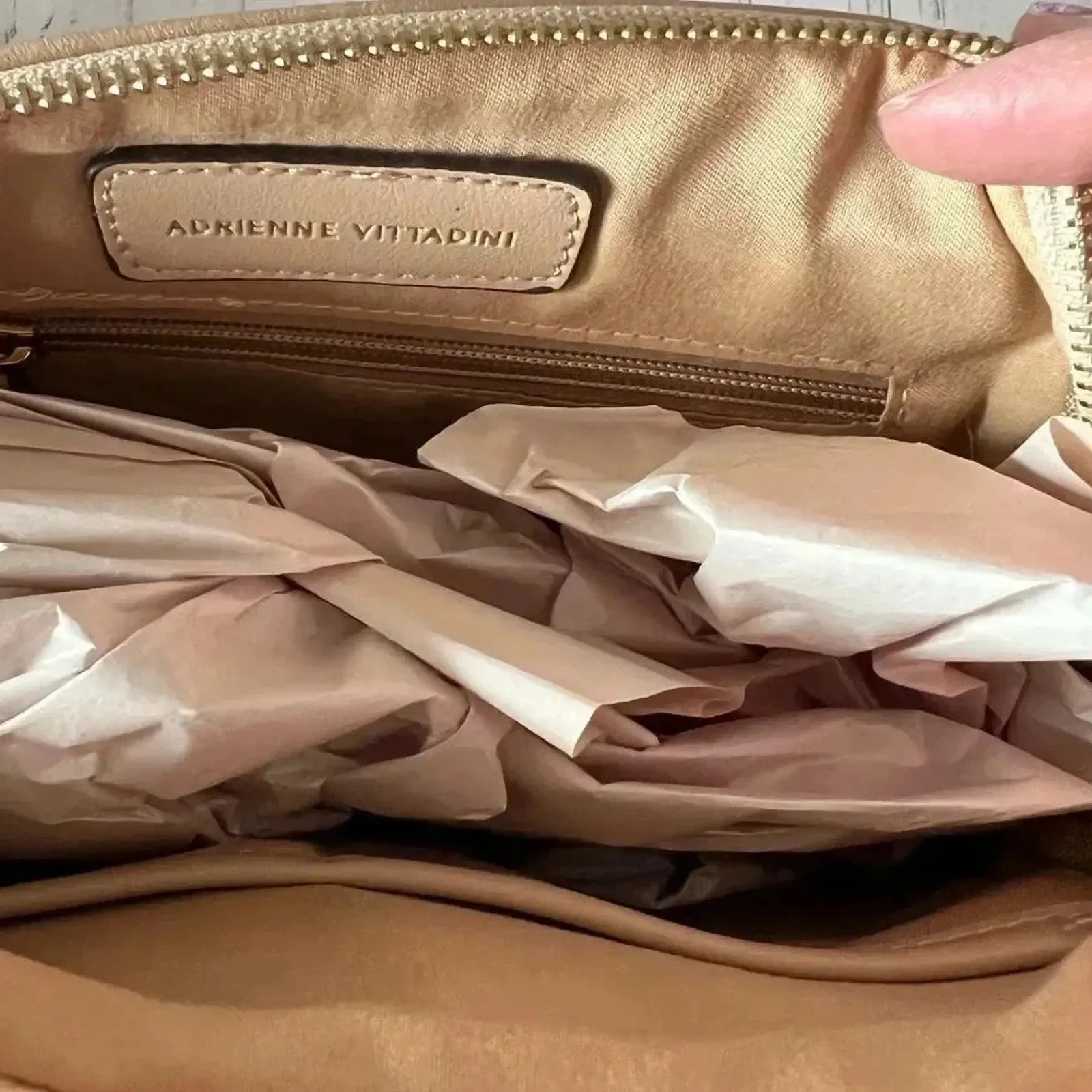 Adrienne Vittadini Moc Croc Taupe Crossbody bag NWT - Image 7