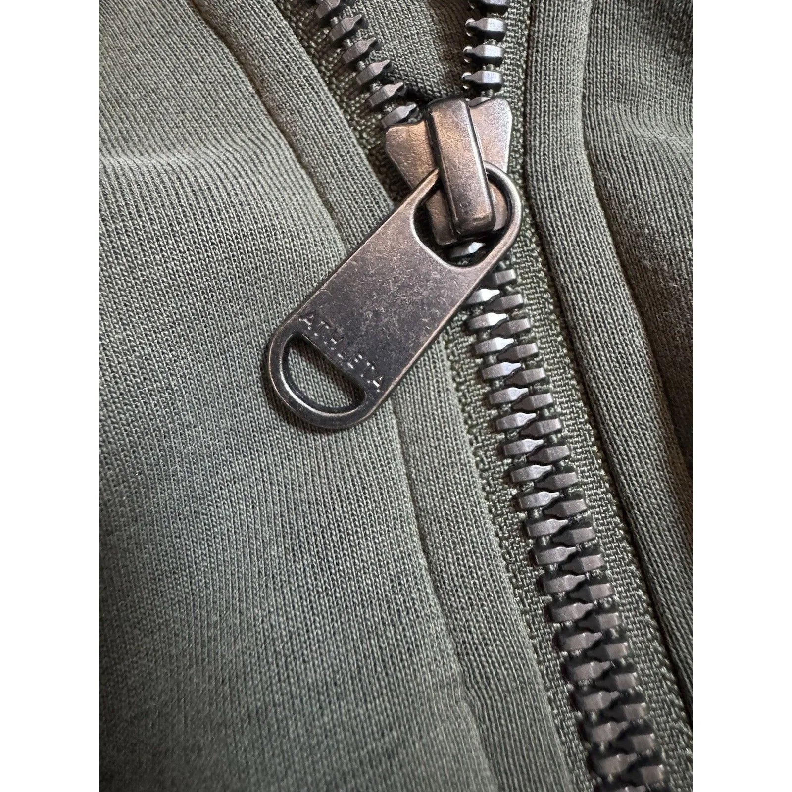 Athleta Seasoft HOODIE Bubble Hem Full Zip Aspen Olive Green Size LARGE - Image 9