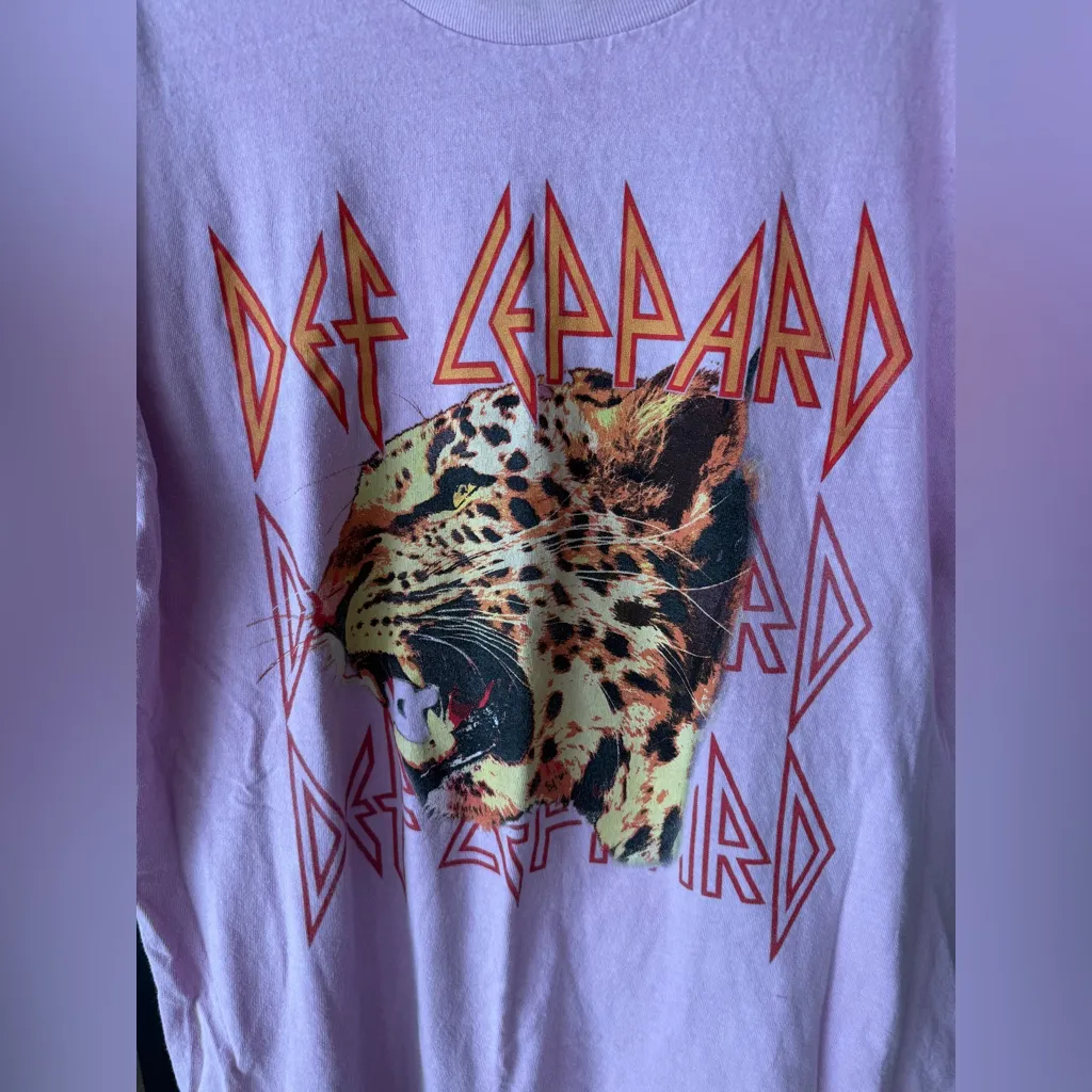 Def Leppard Band Tee oversized Animal Hysteria Leopard Heavy Metal Tshirt UO - Image 4