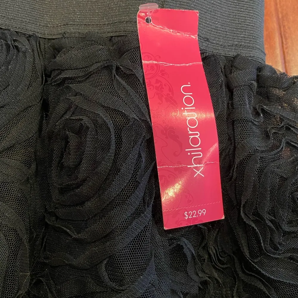 Black Rose Miniskirt - Image 3