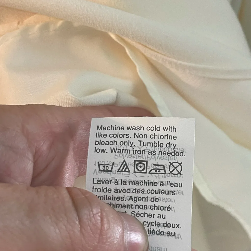 J. Crew Scalloped V Neck Cami Tank‎ Top Ivory Size 4 Layering Tank Feminine Chic - Image 5