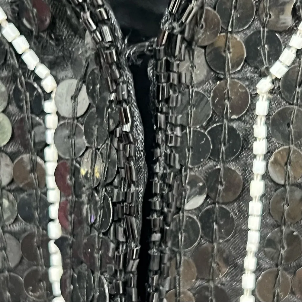 Silk blend Black Sequin large vest - Image 5