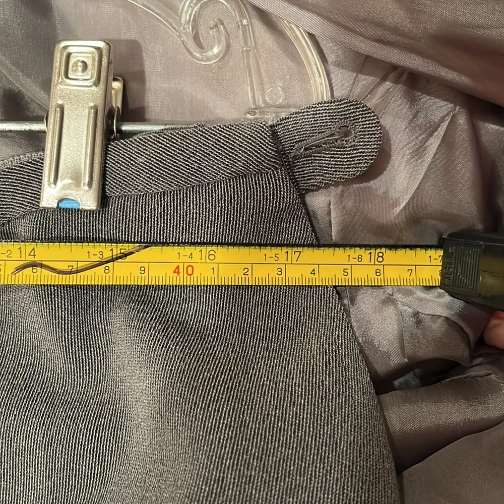 Giorgio Armani  Gorgeous! suit in grey - Image 9