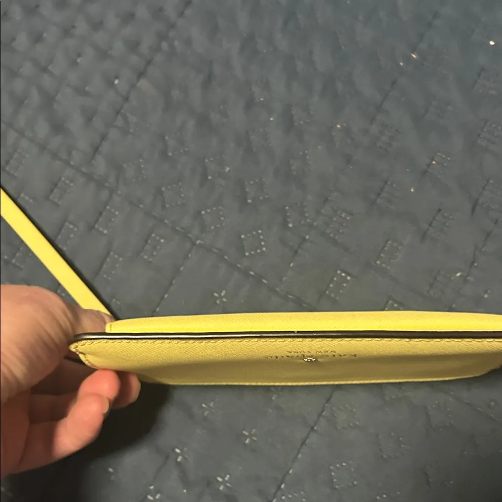 Kate Spade Cedar Street Karolina Wristlet Lemon - Image 4