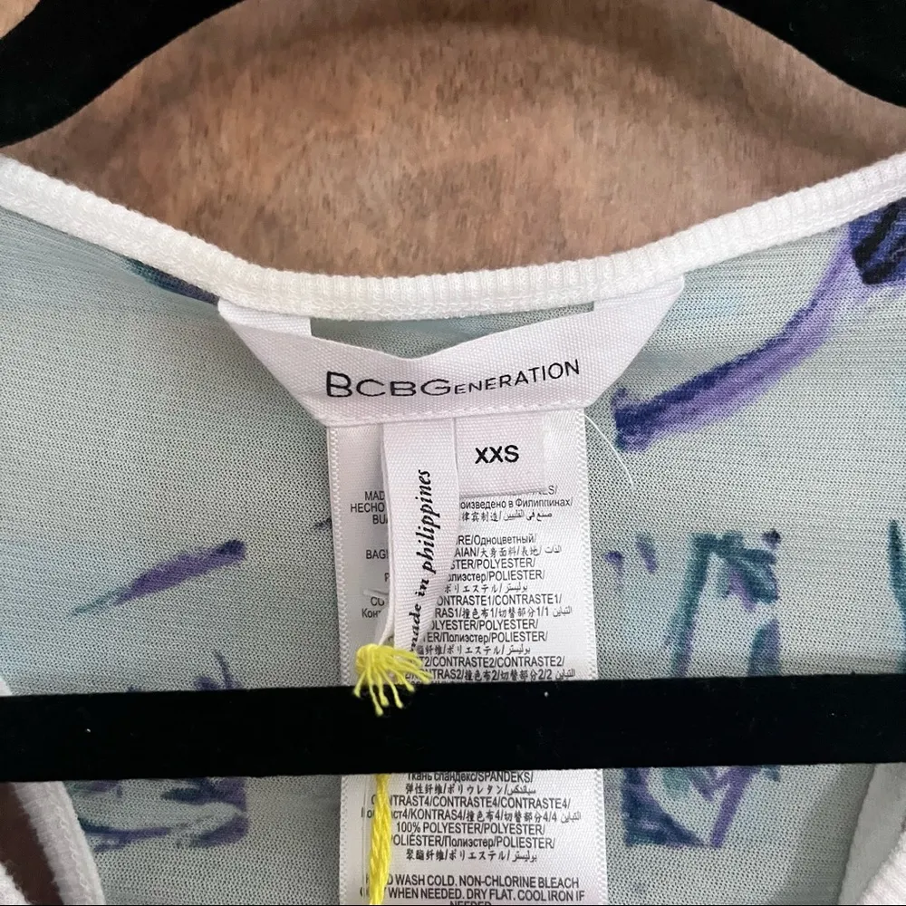 BCBGeneration  Lace Patch Tank in Aquashell Multi XXS - Image 6