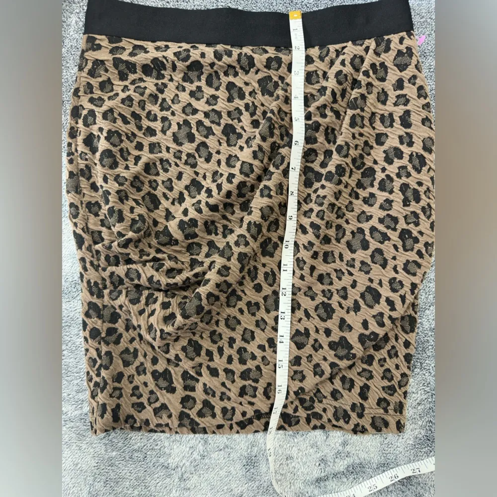 Astr Leopard Print Pencil Skirt - Image 5