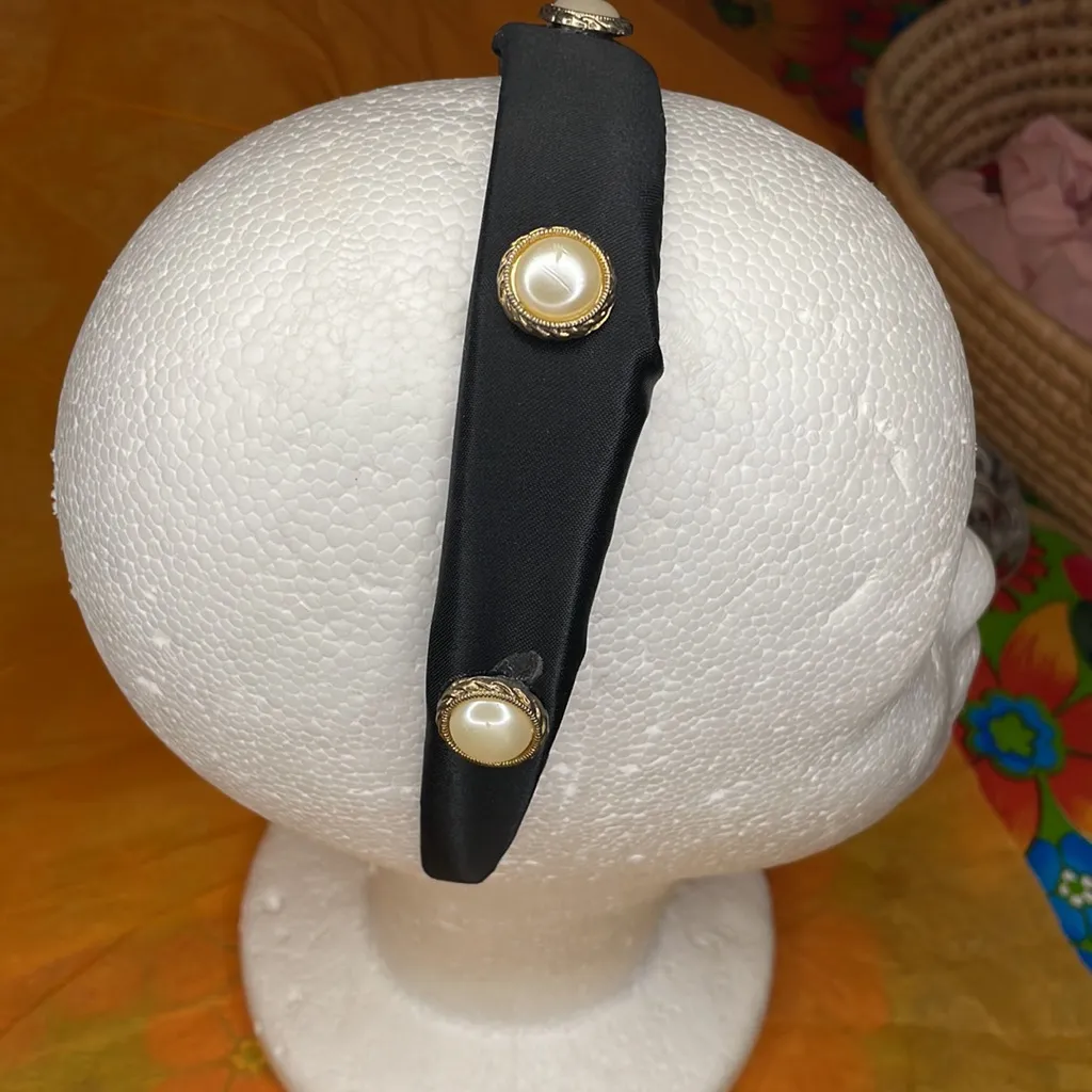 Headband w/pearls plus 2 more Black - Image 2
