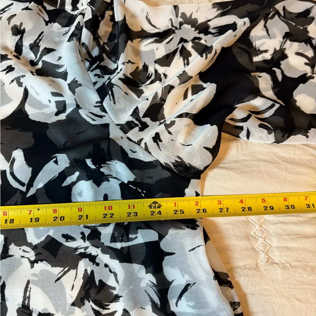 NEW Lane Bryant Silhouette Floral Button Down Shirt Top Sz 22/24 - Image 8