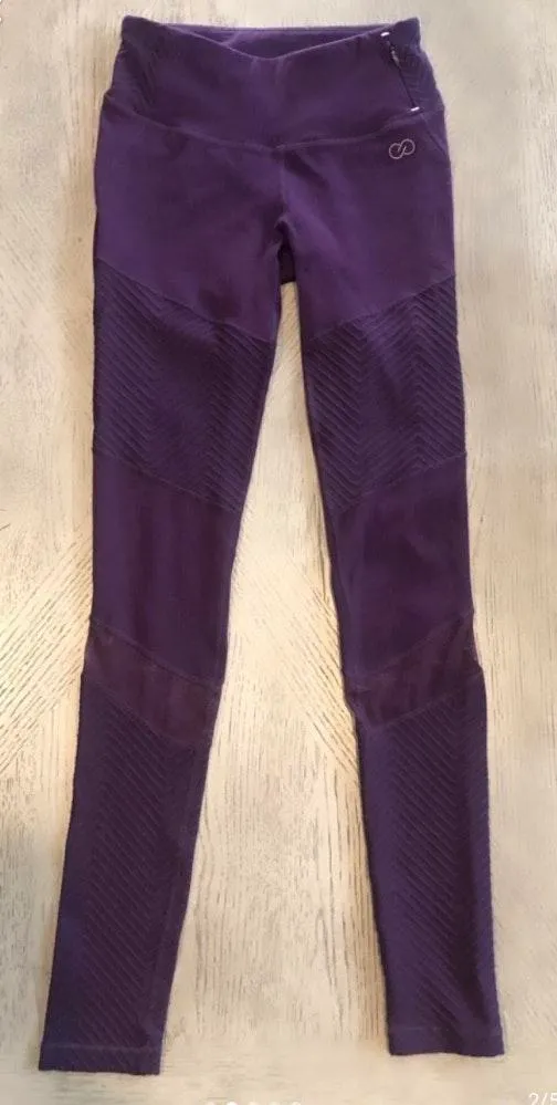 Like new  Underwood leggings. Sz XS - Image 2