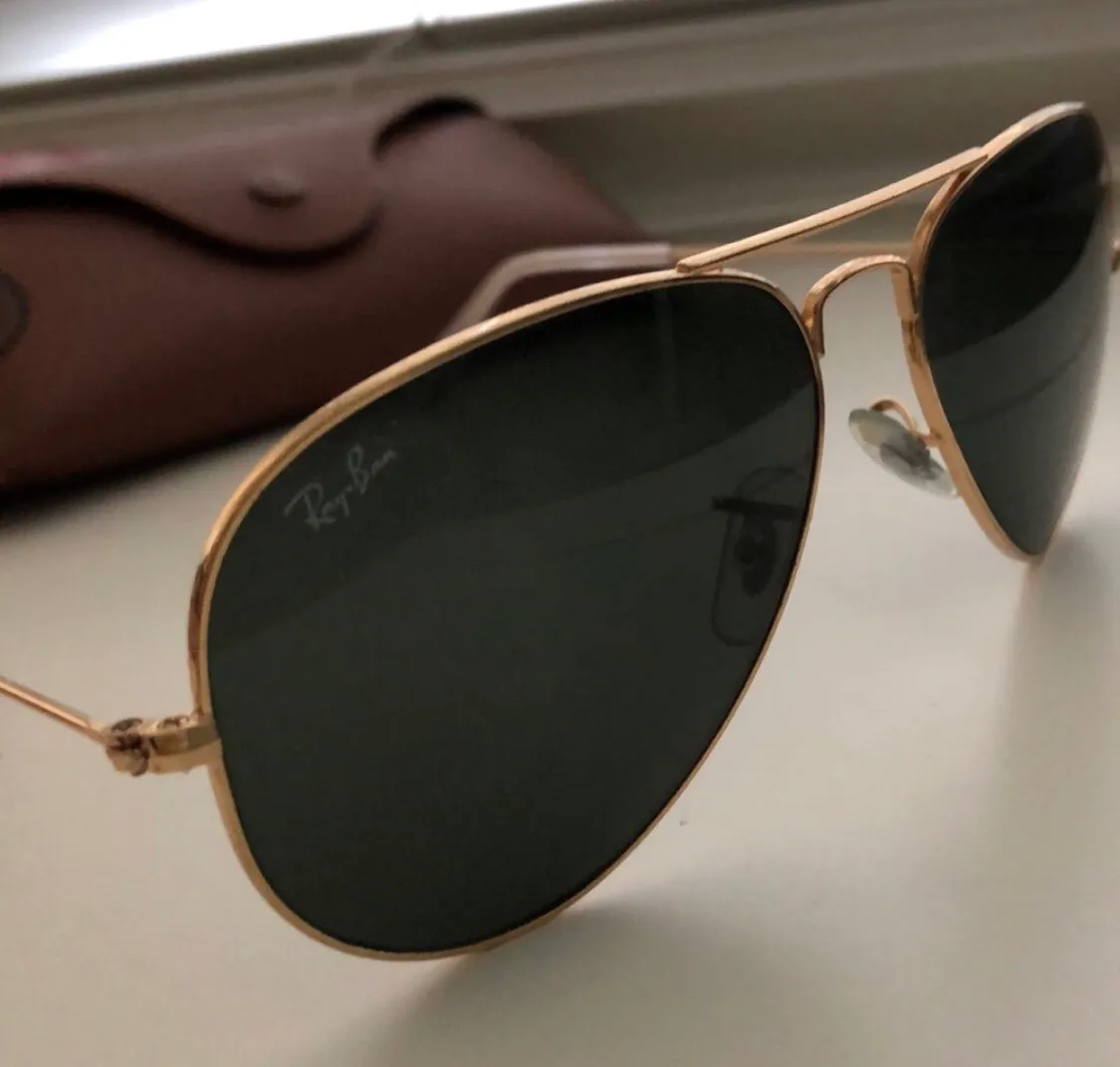 Ray-Ban Aviator Sunglasses - Image 4