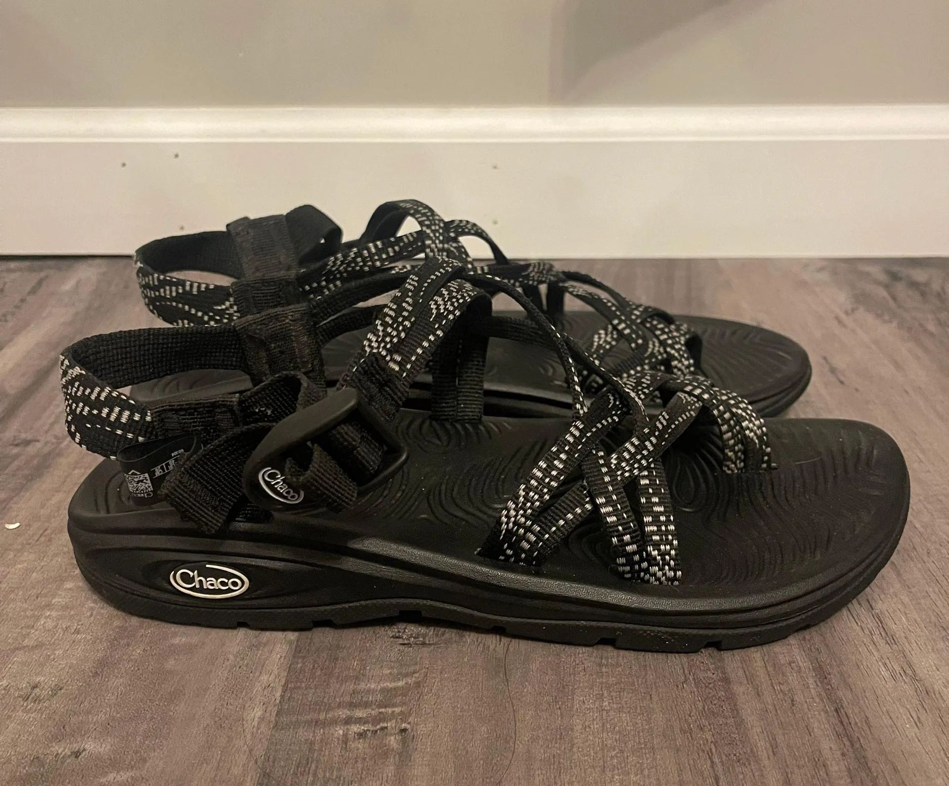 Chacos Black And White Sandals - Image 2