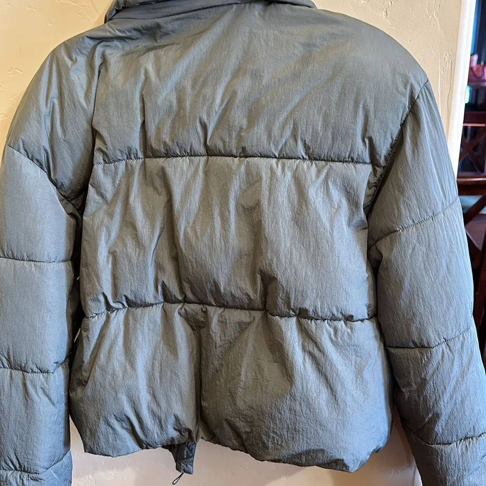 ZARA  Green Puffer Jacket - Image 3