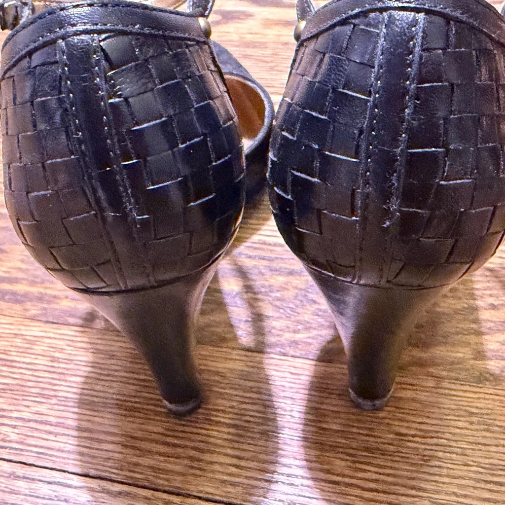 Black Antonio Melani heeled shoes with ankle strap and braided design Sz 7.5 - Image 3