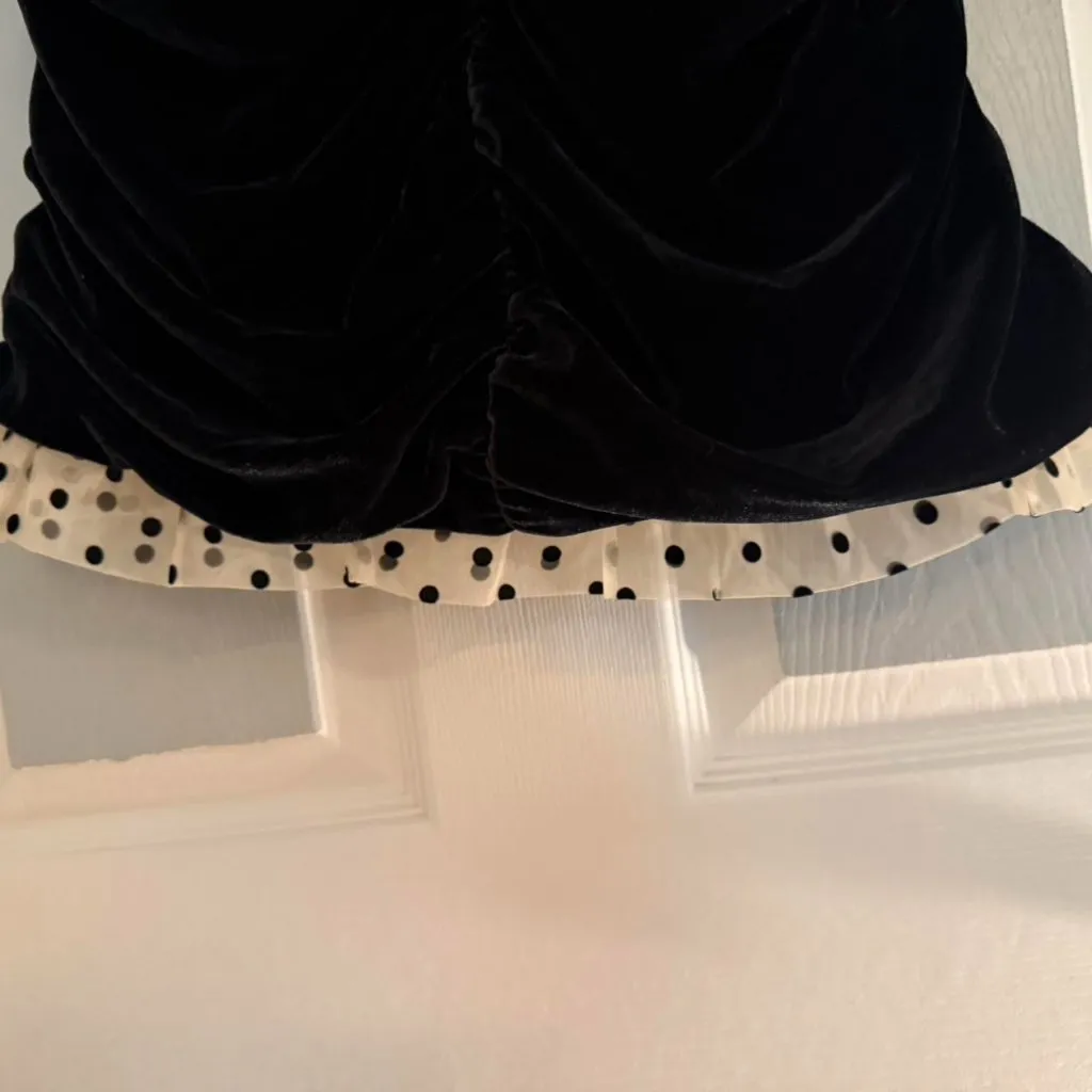 Urban Outfitters ( Kimchi Blue) Robin Velvet Sweetheart Mini Dress . NWOT - Image 5