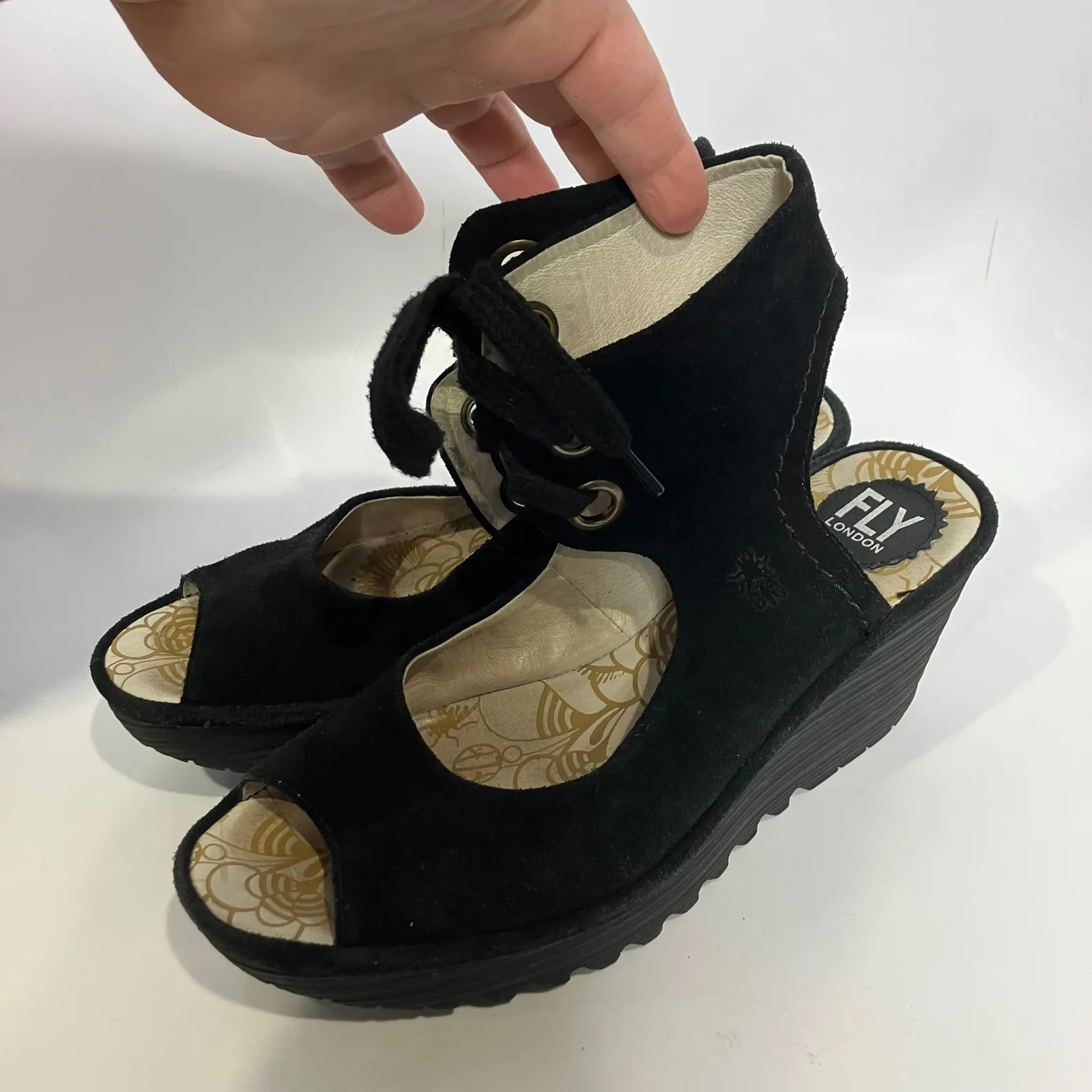 Fly London Yaffa black leather wedge peep toe sandals women's size 39 8.5 casual - Image 7