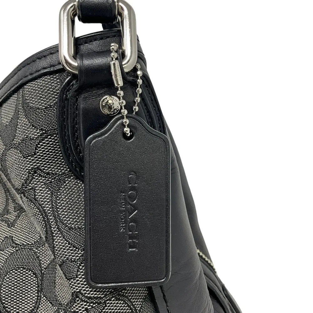 Coach Edie Shoulder Bag 31 Signature Canvas and Leather Horse and Carriage Tote - Image 3