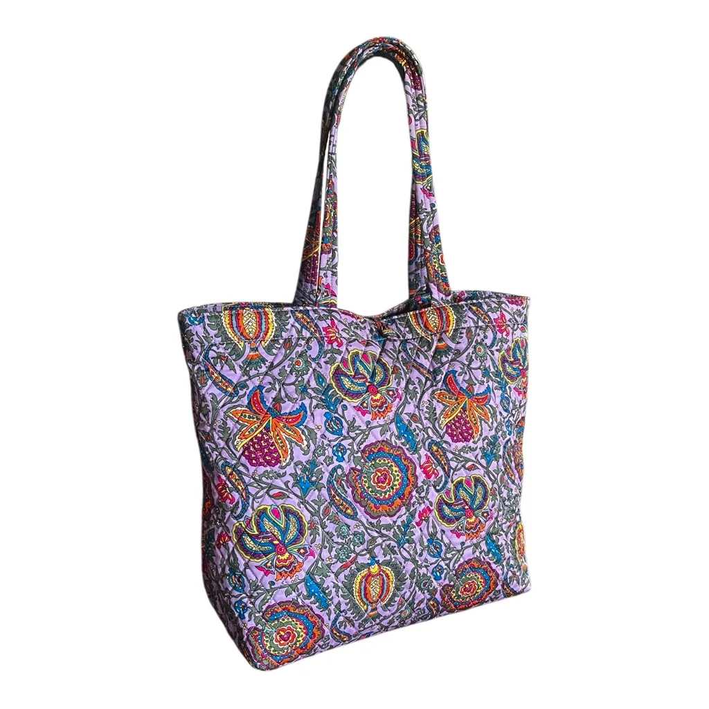Vera Bradley  Tote with matching large cosmetics bag. - Image 3