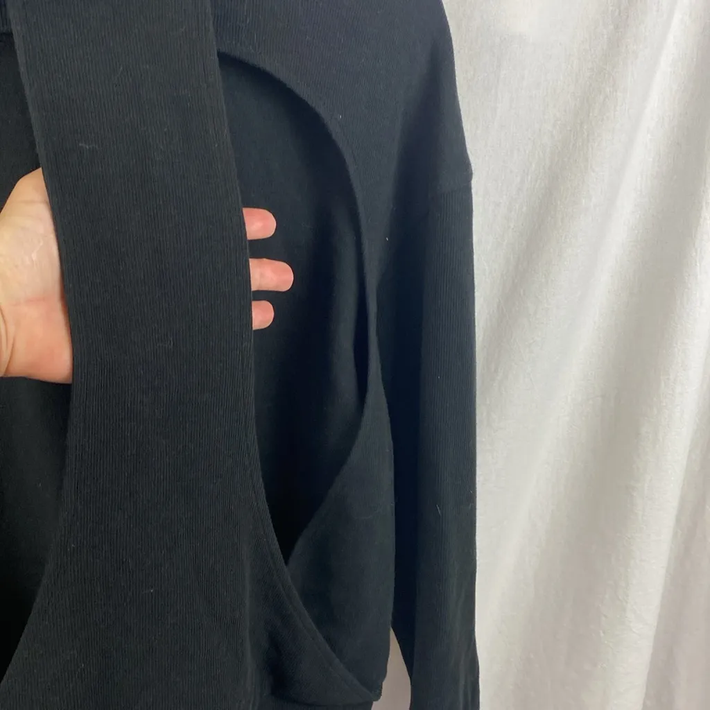 Savvi Black Long Sleeve Ribbed Hoody Back Cutout Athletic Sport Sweater Top M Size M - Image 3