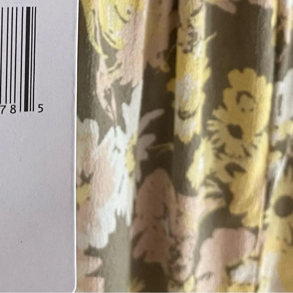 New Floral Slip Dress MIDI Junior’s Medium Side Slit lightweight Summer Yellow Size undefined - Image 6