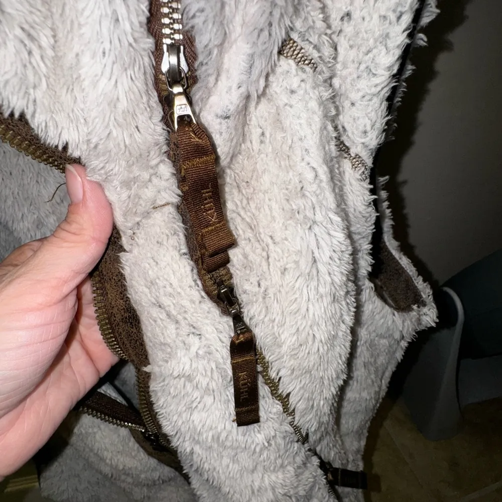 Kuhl  Furry Vest - Image 3