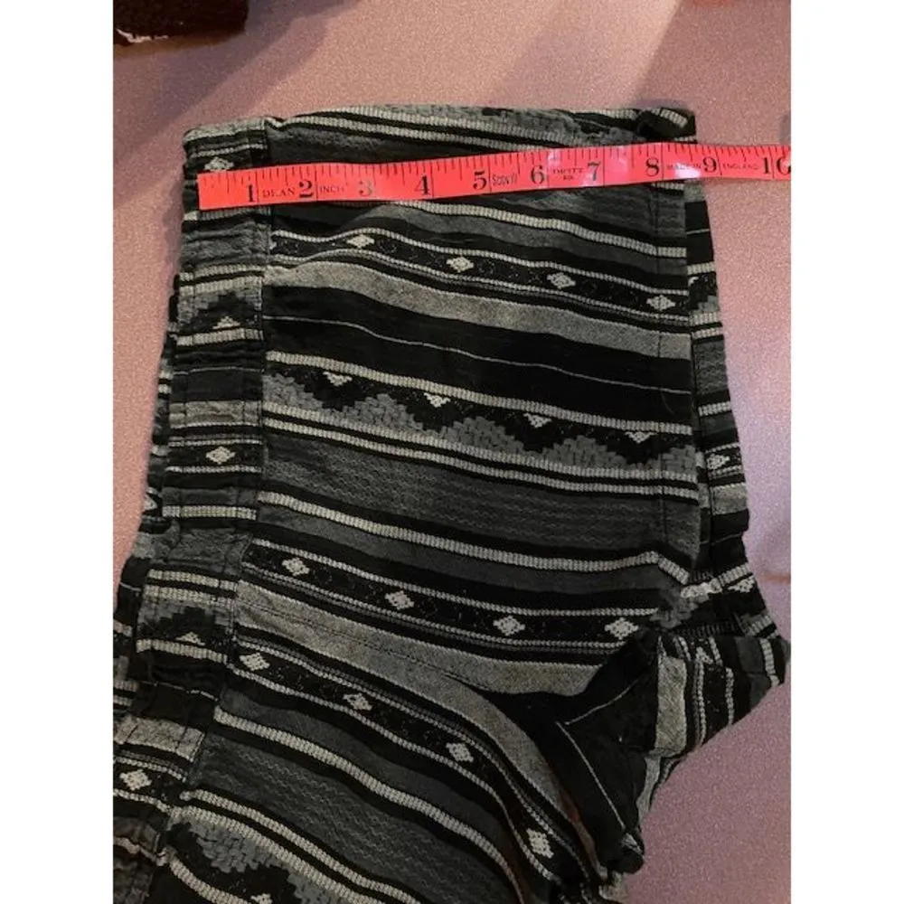 Oneill low rise slip on shorts - Image 5